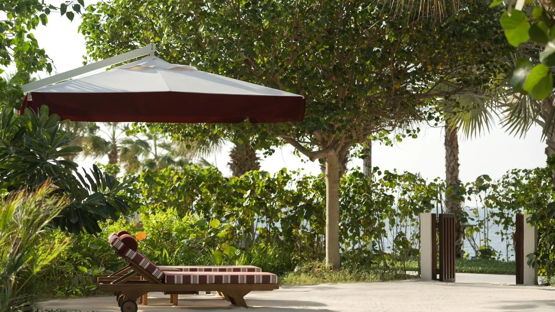 Resort Delano Dubai At Bluewaters Hotel