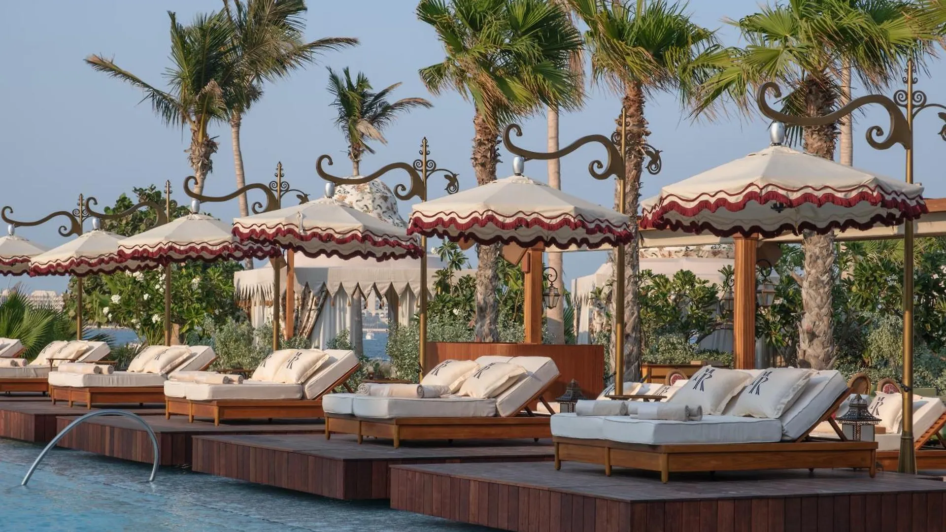 Hotel Delano Dubai At Bluewaters 5*,